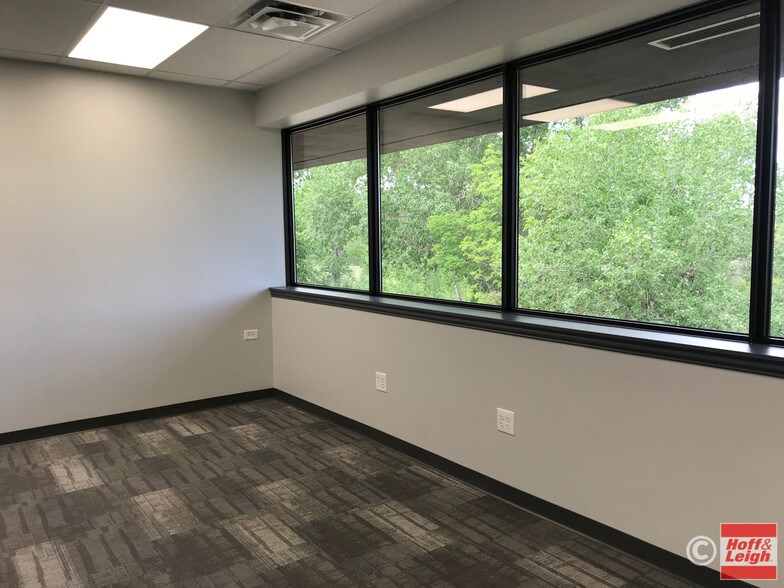 More Photos Of 1001 S Perry St, Castle Rock Medical For Sale