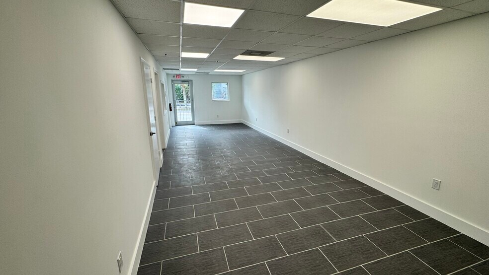 More Photos Of 7441-7571 NW 78th St, Medley Warehouse For Lease