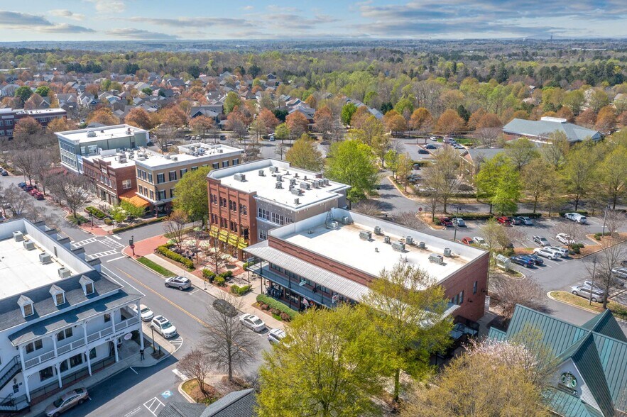 More Photos Of 936 Market St, Fort Mill Office For Lease