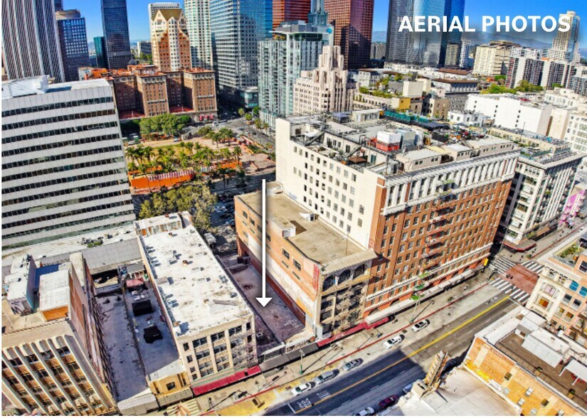 More Photos Of 525 S Broadway, Los Angeles Storefront For Lease