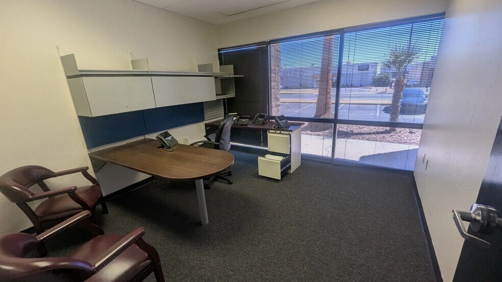 More Photos Of 2544 E University Dr, Phoenix Office For Sale