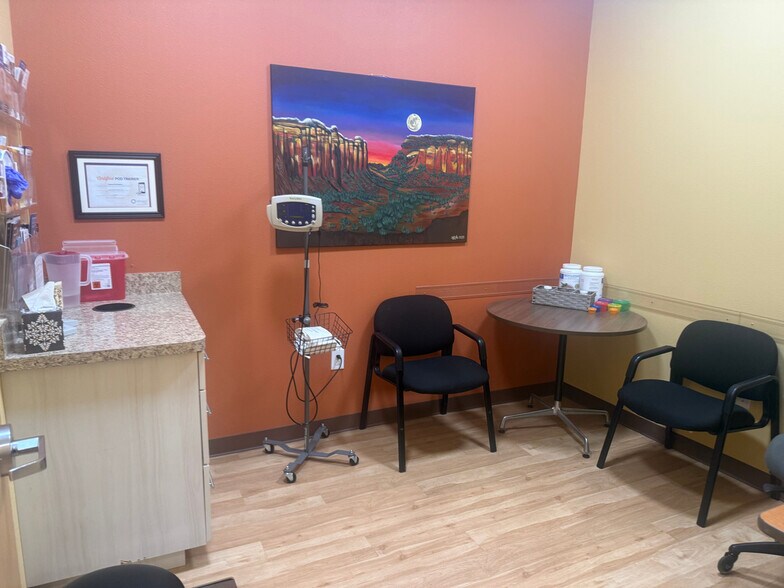 More Photos Of 1900 Matlock Rd, Mansfield Medical For Sale