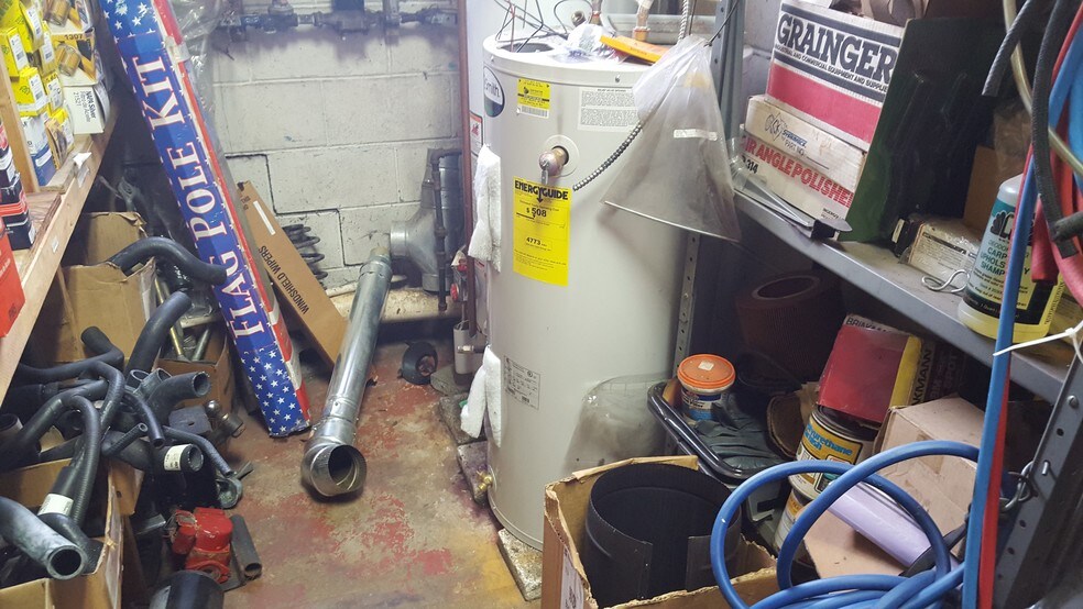 More Photos Of 152 Speigletown Rd, Troy Service Station For Sale