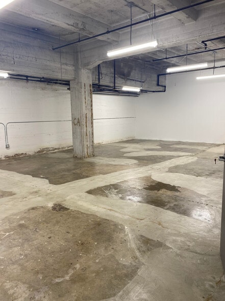 More Photos Of 901 E 31st St, Los Angeles Manufacturing For Lease
