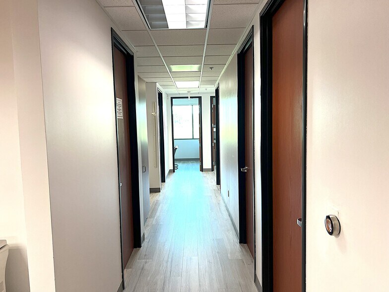 More Photos Of 1000 Newbury Rd, Thousand Oaks Medical For Sale