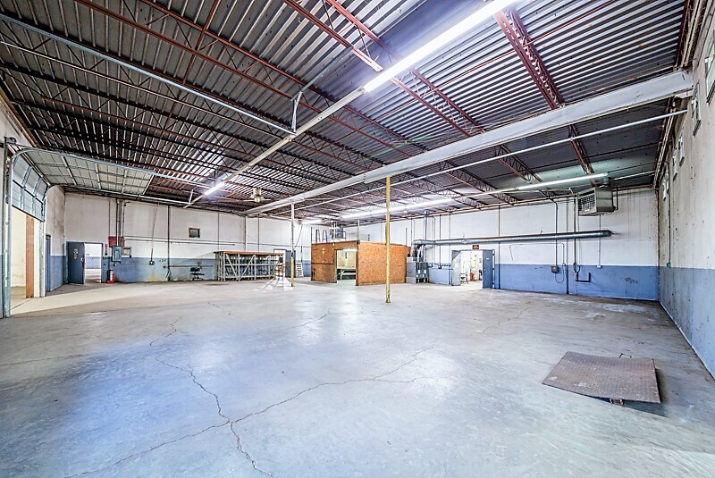 More Photos Of 730 E Eseco Rd, Cushing Warehouse For Sale