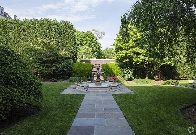 More Photos Of 3000 Connecticut Ave NW, Washington Apartments For Lease