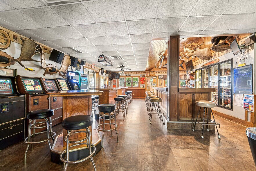 More Photos Of E9102 State Road 96 Hwy, Fremont Restaurant For Sale