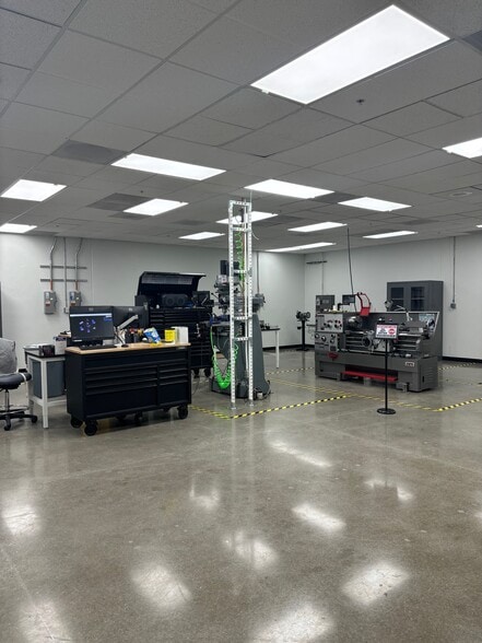 More Photos Of 1762 Automation Pky, San Jose Research And Development For Lease