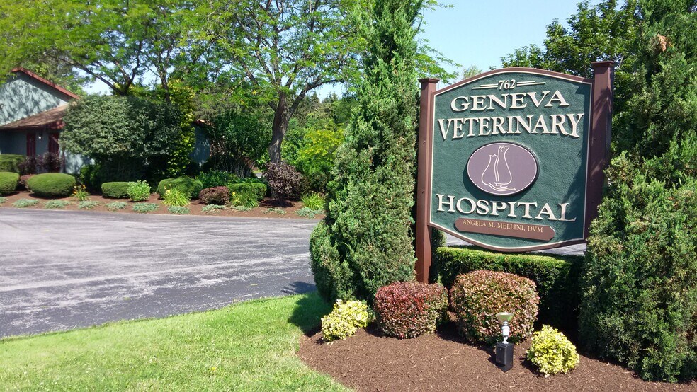 More Photos Of 762 Pre Emption Rd, Geneva Veterinarian Kennel For Sale