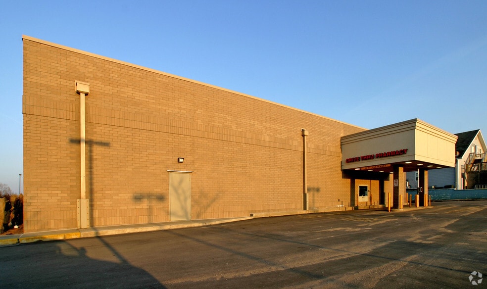 More Photos Of 710 Spring St, Petoskey Drugstore For Sale