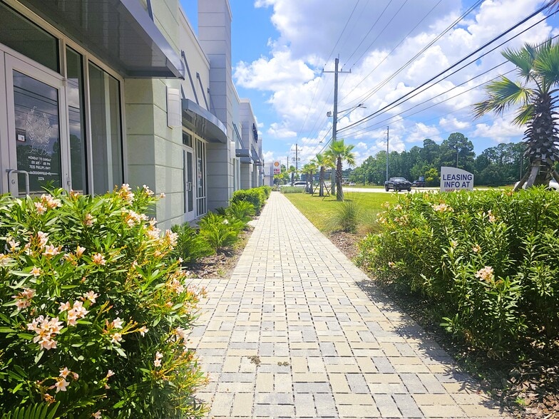 More Photos Of 7035 Philips Hwy, Jacksonville Unknown For Lease
