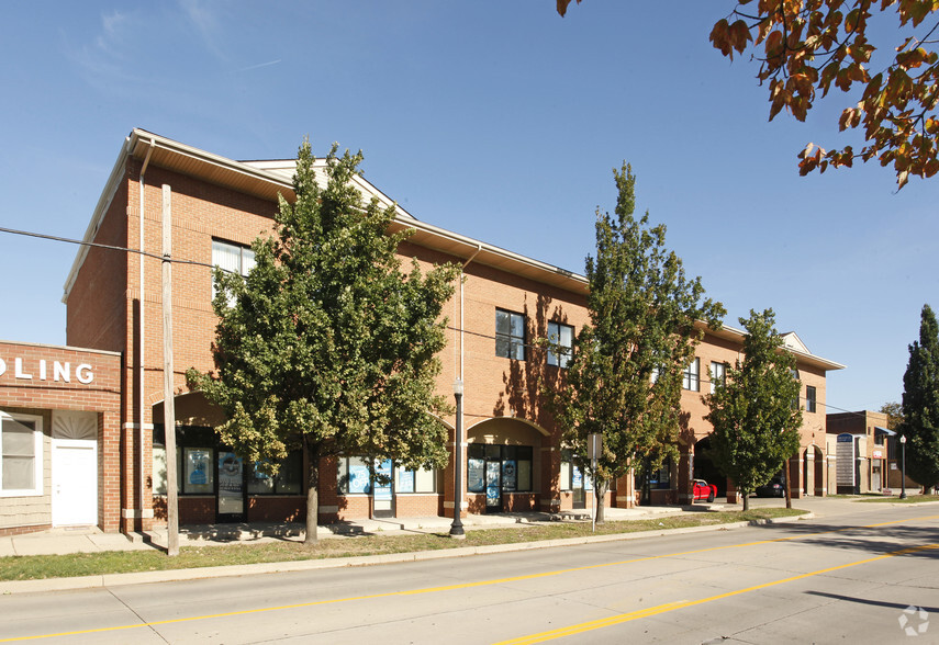 Primary Photo Of 2012-2040 Monroe St, Dearborn Medical For Lease