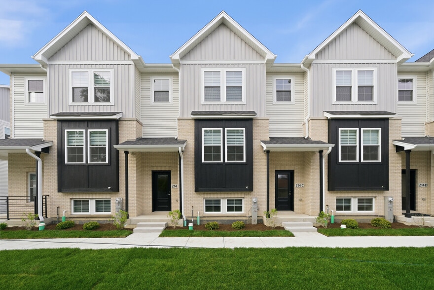 More Photos Of 214 N Walnut St, Bensenville Apartments For Sale