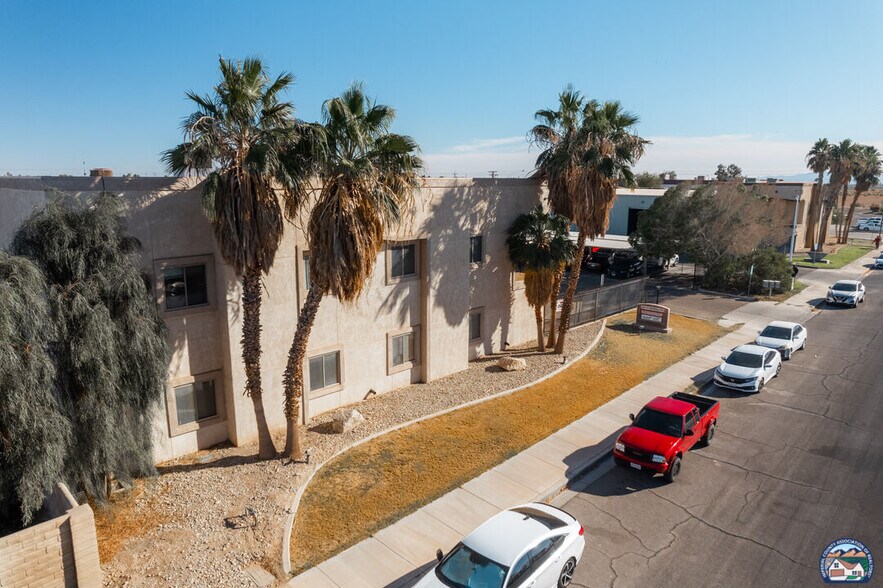 More Photos Of 1103 Industry Way, El Centro Warehouse For Sale