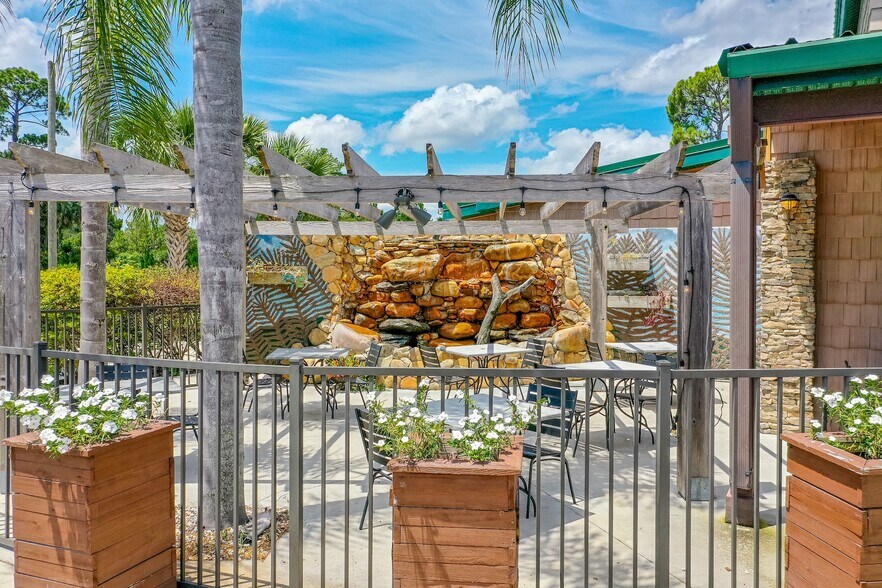 More Photos Of 4170 Us-1 Hwy, Edgewater Restaurant For Lease