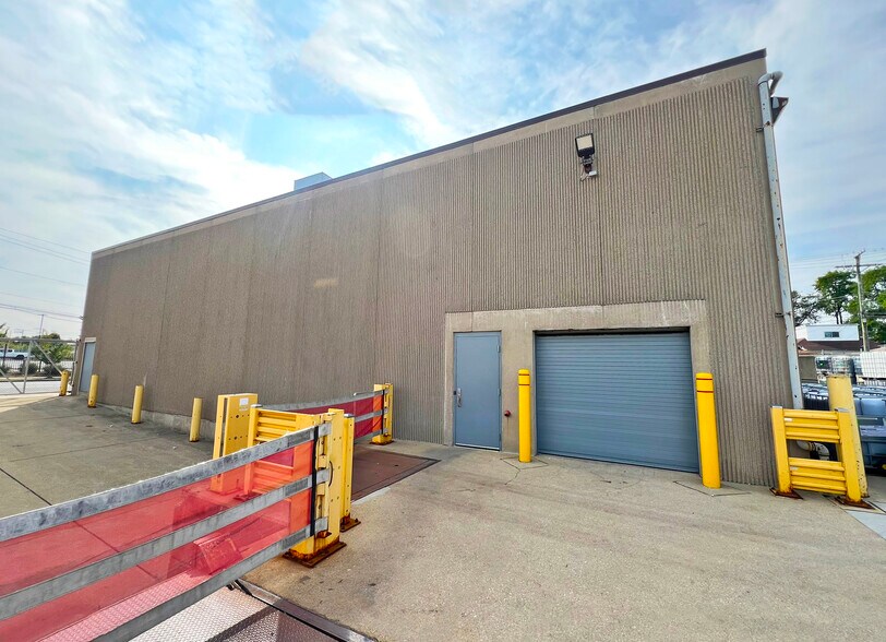 More Photos Of , Chicago Industrial For Sale