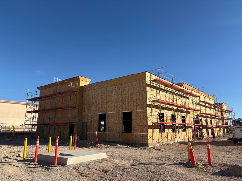 More Photos Of 2541 Buffalo dr, Las Vegas General Retail For Lease