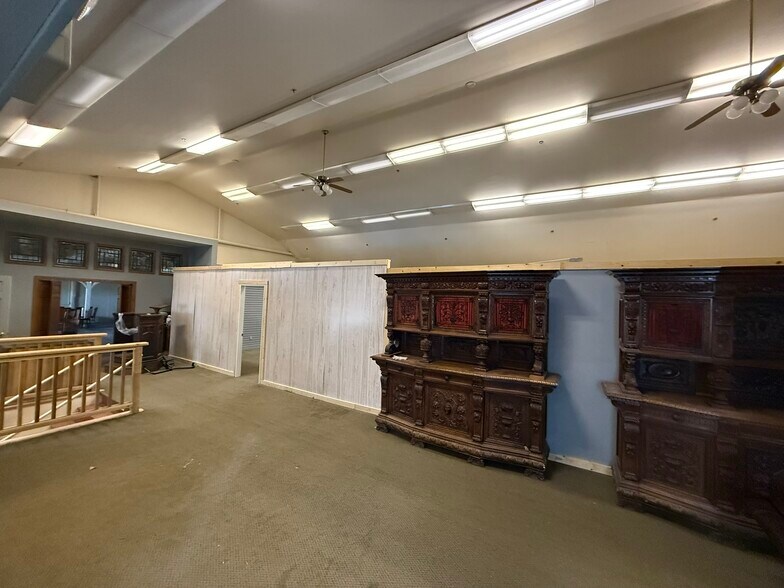 More Photos Of 2359 Joslyn Ct, Lake Orion Office For Lease