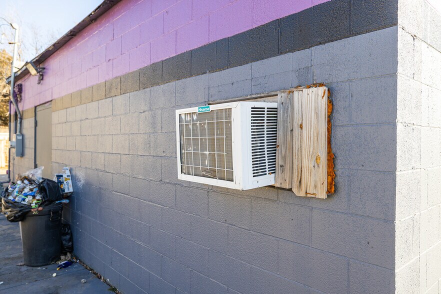 More Photos Of 212 W Harry St, Wichita Bar For Sale