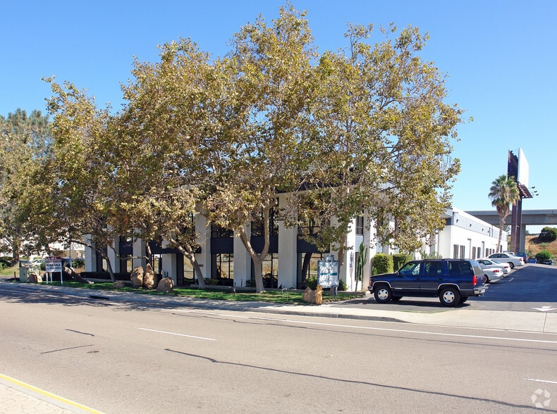 More Photos Of 10855 Sorrento Valley Rd, San Diego Manufacturing For Lease