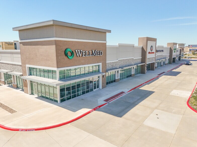 More Photos Of 1620 N Hardin Blvd, McKinney Storefront For Sale