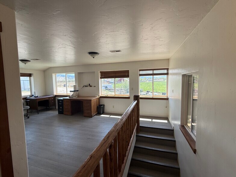 More Photos Of 19911 Highway 550, Montrose Warehouse For Sale