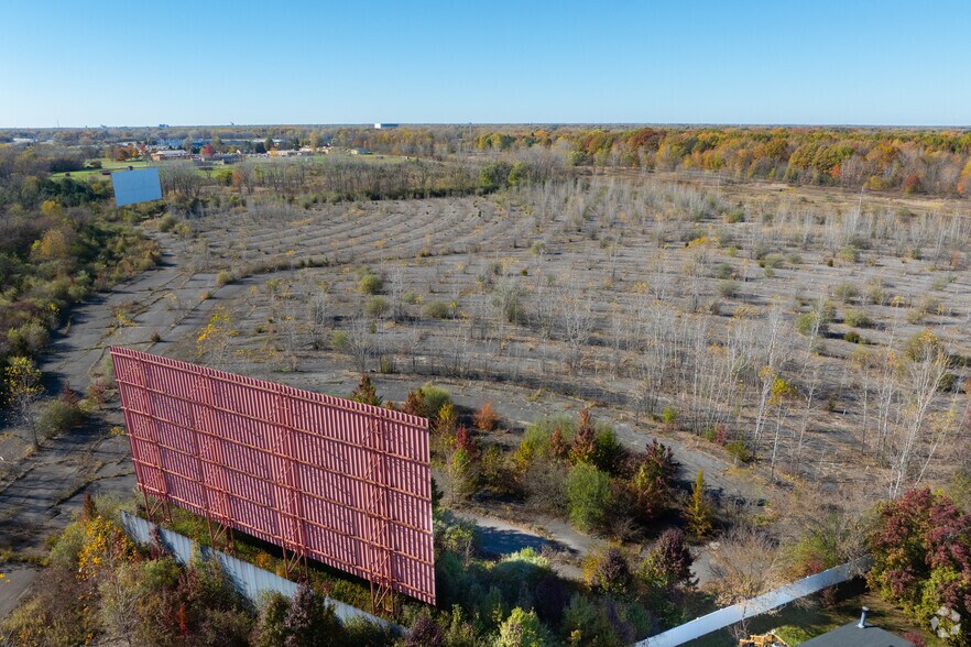 More Photos Of 6483 E Court St N, Burton Land For Sale