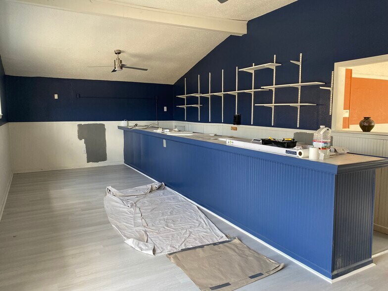 More Photos Of 144 Us 72, Collierville Restaurant For Sale