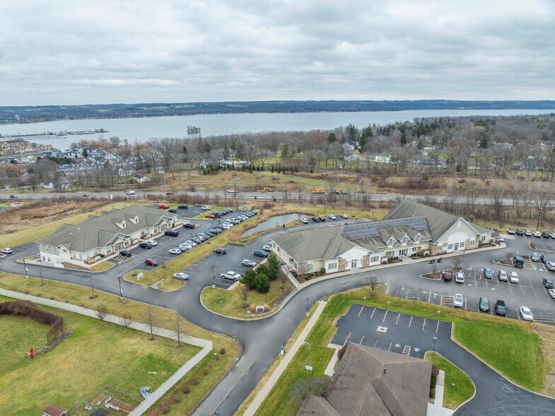 More Photos Of 195 Parrish St, Canandaigua Medical For Lease