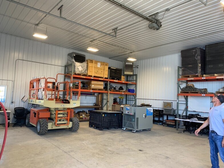 More Photos Of 3676 W 9000N Rd, Manteno Warehouse For Lease