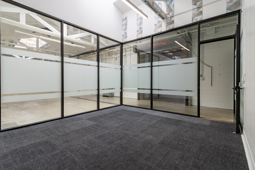 More Photos Of 1345 Howard St, San Francisco Light Distribution For Lease