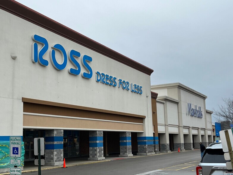 More Photos Of 10309-10441 Dixie Hwy, Louisville General Retail For Sale