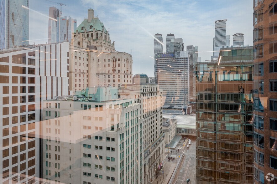 More Photos Of 70 York St, Toronto Office For Lease