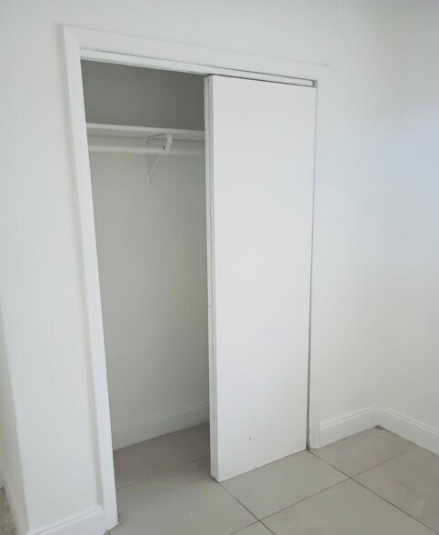 More Photos Of 2140-2160 NW 29th St, Oakland Park Apartments For Sale