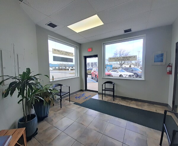 More Photos Of 414 County Road 39a, Southampton Medical For Lease