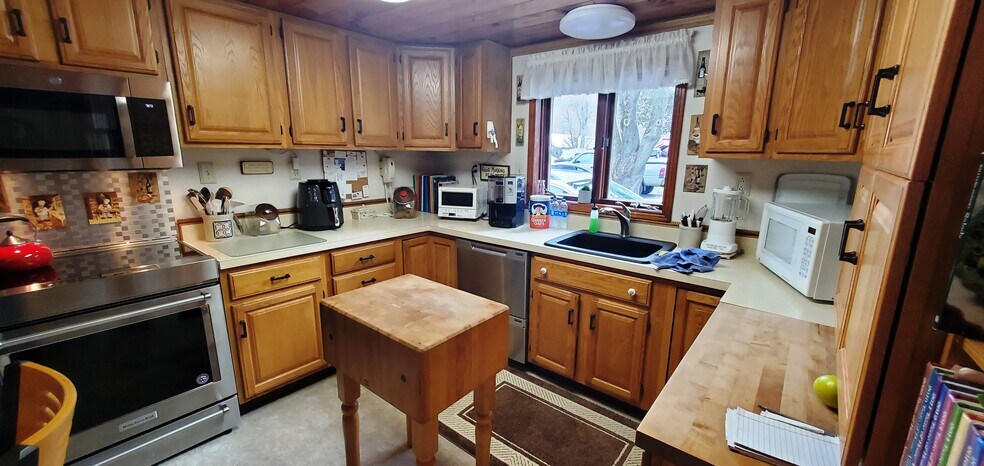 More Photos Of 8465 Cornell Rd, Henderson Marina For Sale