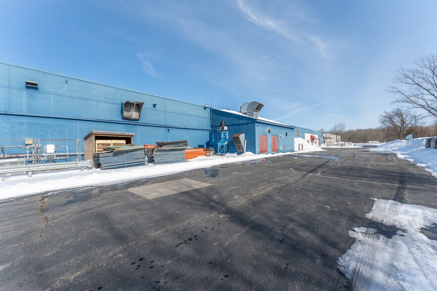More Photos Of 55 Lathrop Road Ext, Plainfield Manufacturing For Sale