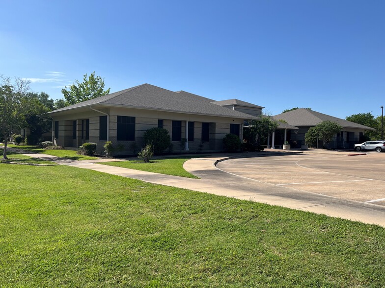 Primary Photo Of 150 Venture Dr, College Station Office For Sale