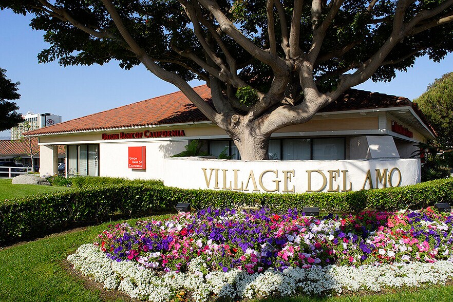 More Photos Of 21233 Hawthorne Blvd, Torrance Restaurant For Sale