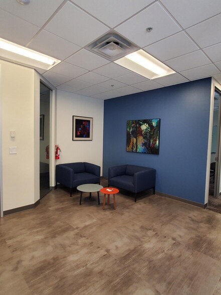 More Photos Of 523 Park Point Dr, Golden Office For Lease