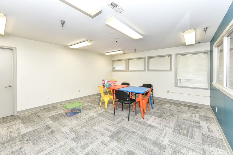 More Photos Of 1640 N Ritter Ave, Indianapolis Medical For Sale