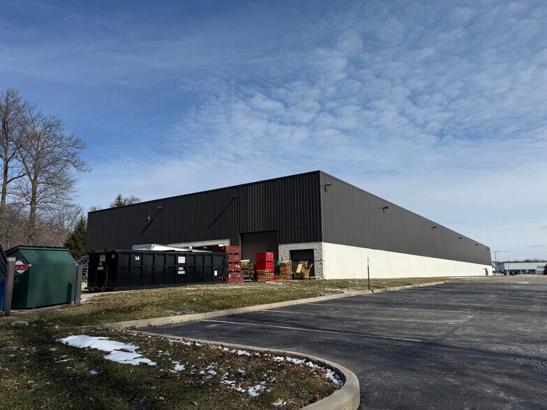 More Photos Of 2025 Production Dr, Findlay Manufacturing For Sale