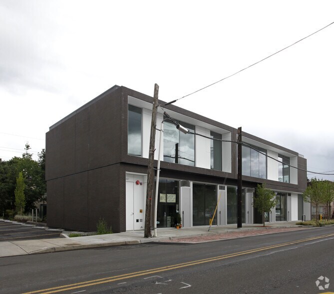 More Photos Of 1887 Main St, Washougal Storefront Retail Office For Lease