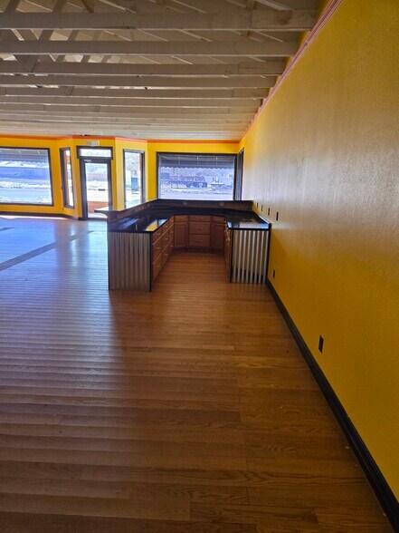 More Photos Of 330 N Marquette Rd, Prairie Du Chien General Retail For Lease