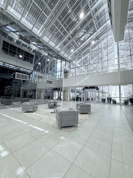 More Photos Of 4406 W Linebaugh Ave, Tampa Office For Lease