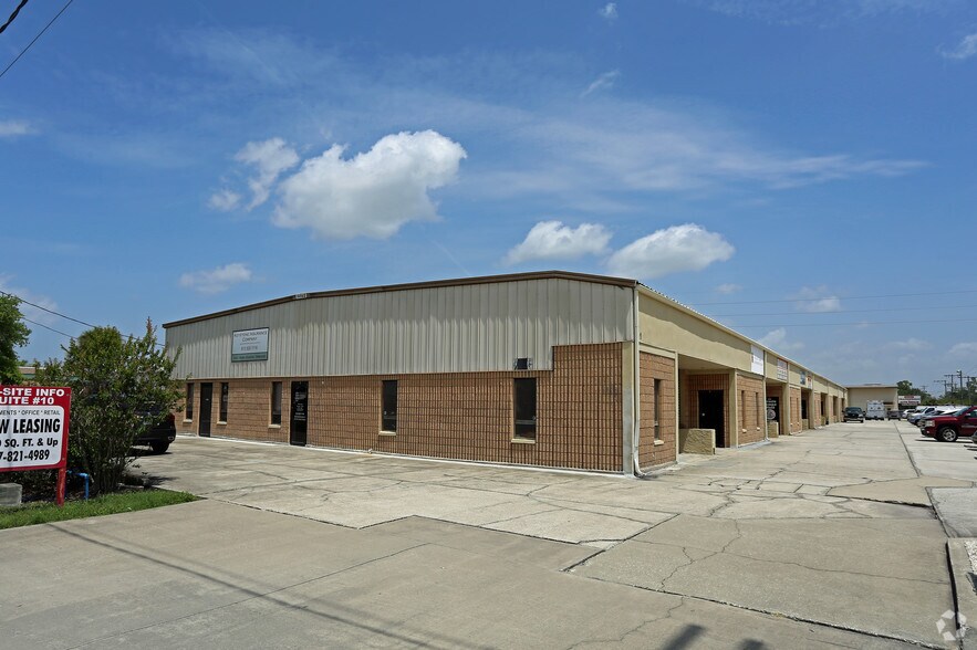 Primary Photo Of 141 Stevens Ave, Oldsmar Warehouse For Lease