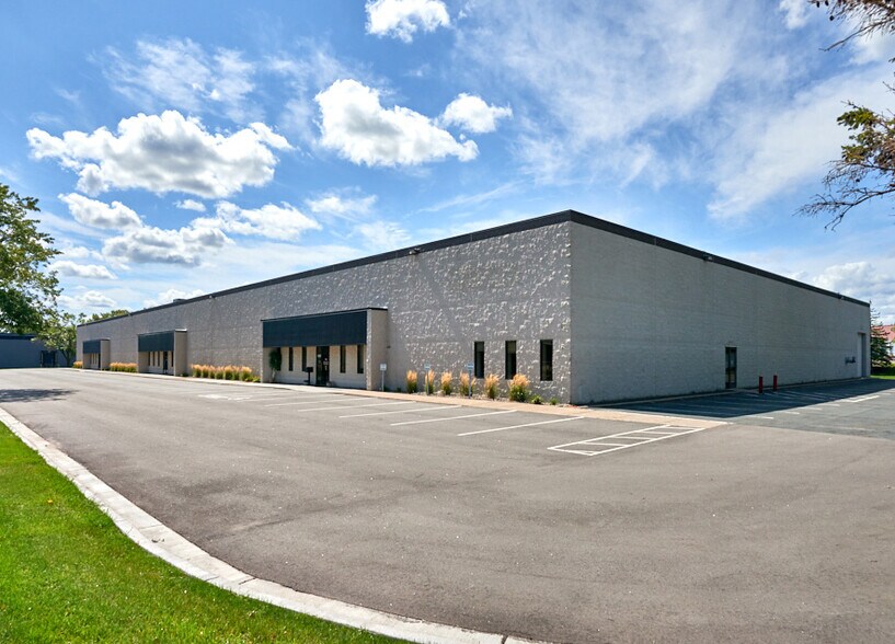 Primary Photo Of 14630-14650 N 28th Ave, Plymouth Manufacturing For Lease