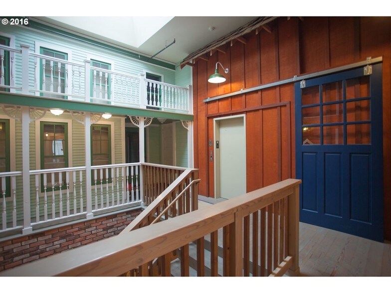 More Photos Of 1044 Marine Dr, Astoria Restaurant For Sale