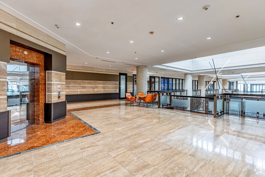 More Photos Of 200 Central Ave, Saint Petersburg Office For Lease